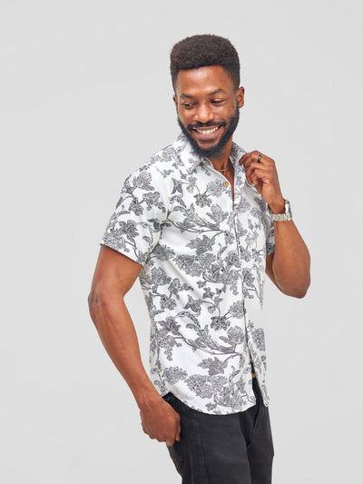 Zetu Men's Makena Flower Print Button Down Short Sleeved Shirt - White - Shopzetu