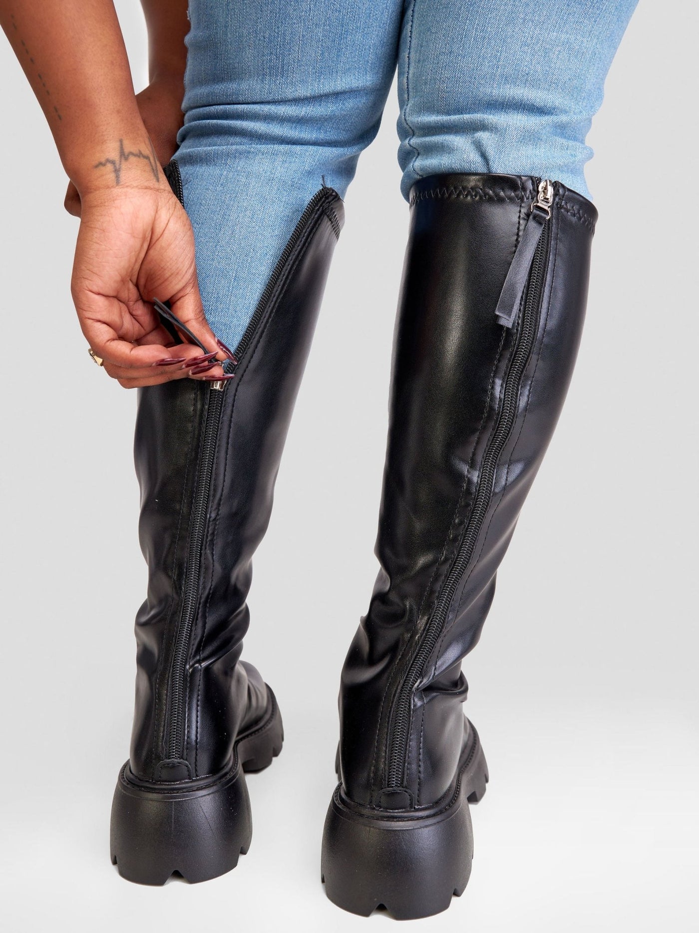 Ziatu Women's Knee High Boots - Black - Shopzetu