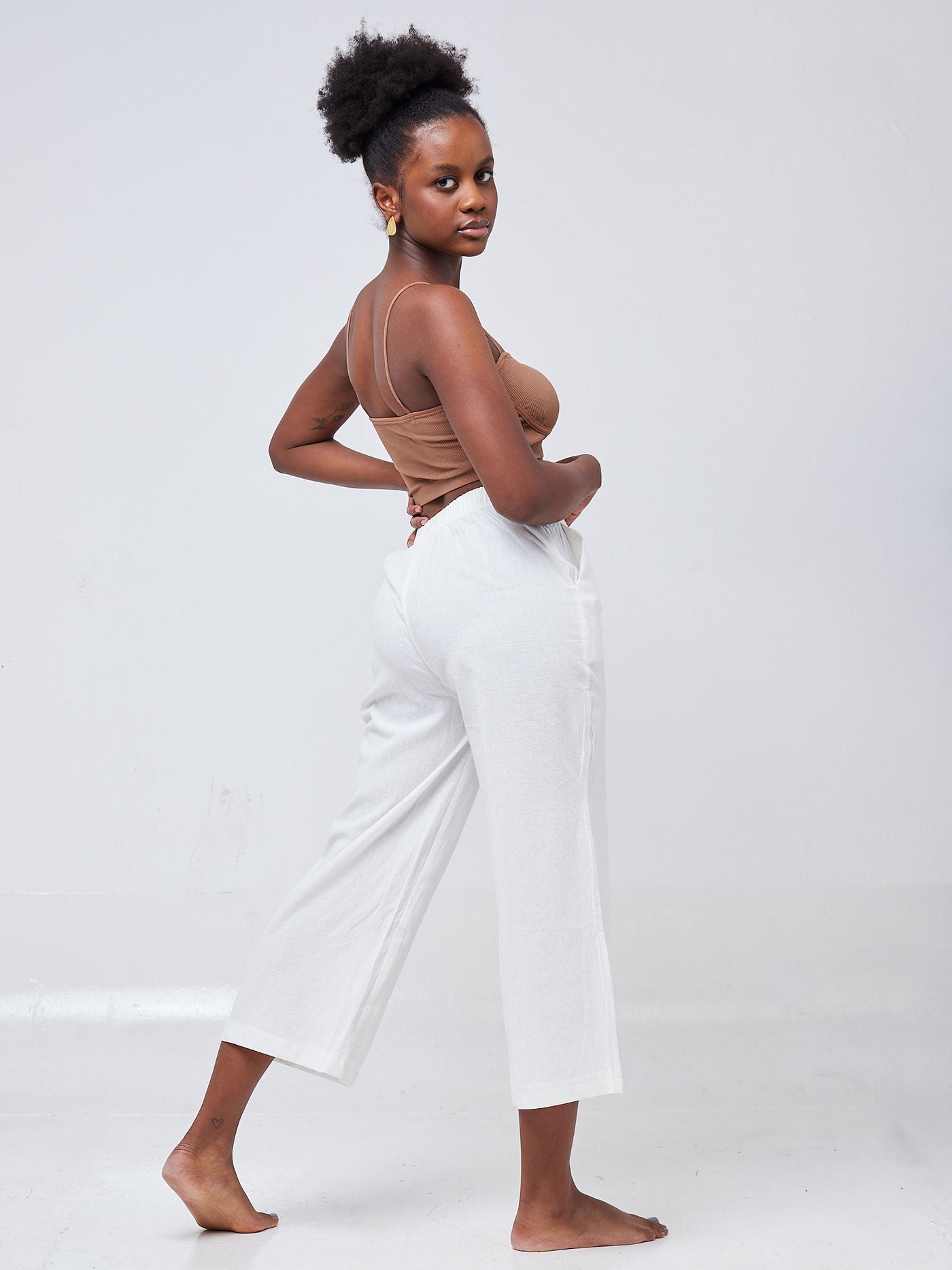 Anika Cheese Cloth Capri Pants - White - Shop Zetu Kenya