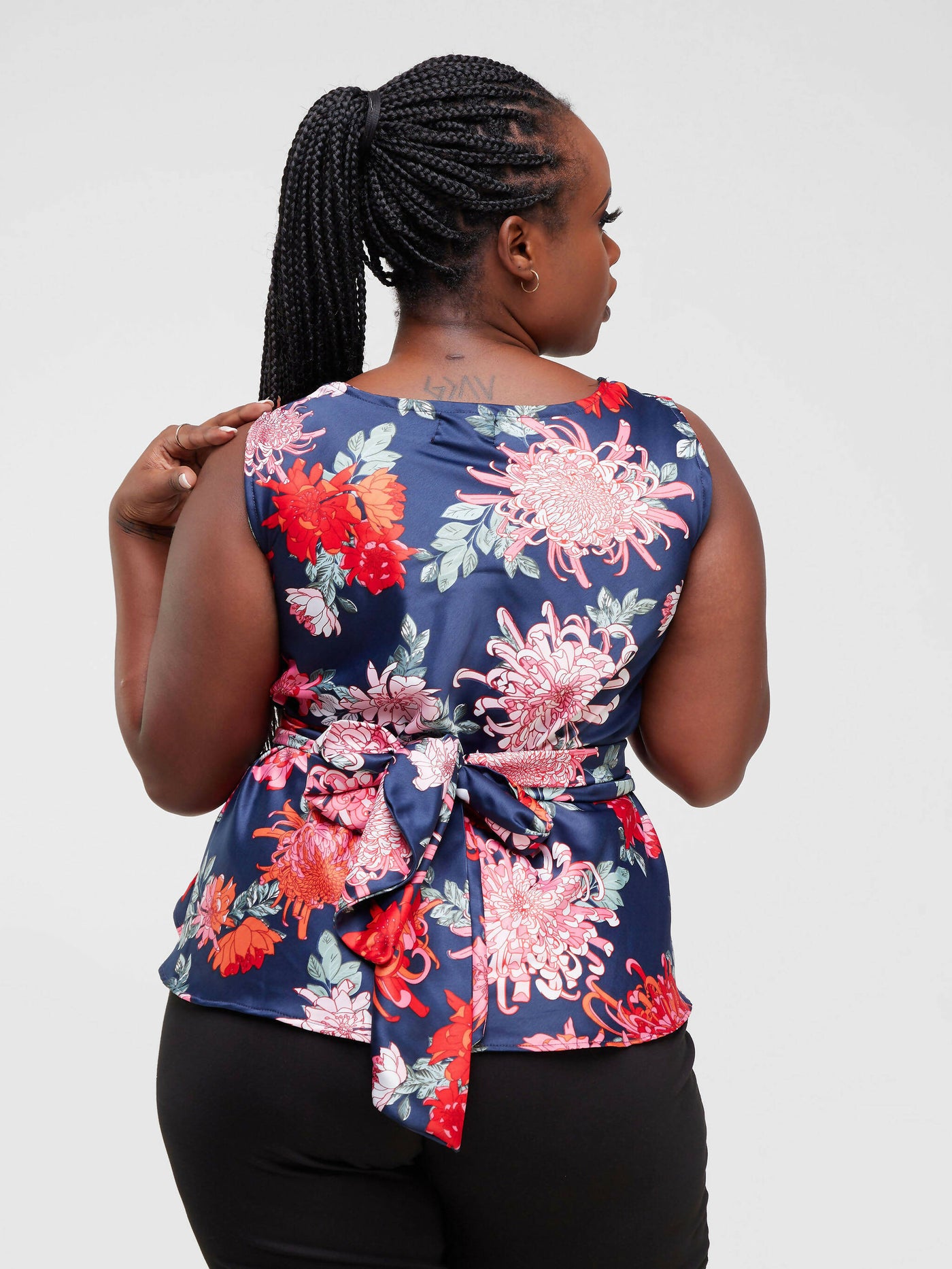 Silk House Collection Astrid top - Navy Blue / Red Floral