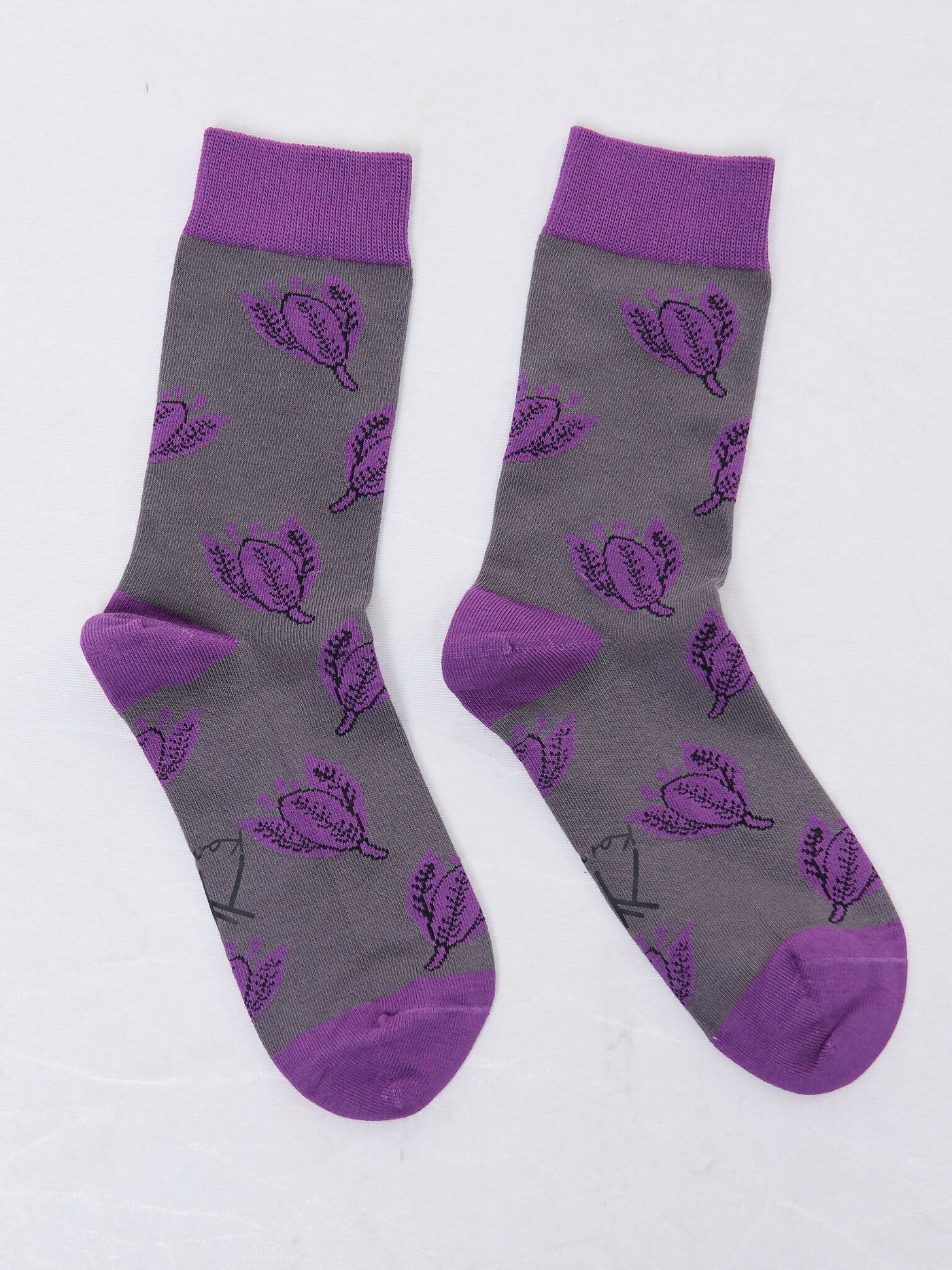 Kamata Purple Bougainvillea Combed Cotton Socks - Purple / Grey - Shopzetu
