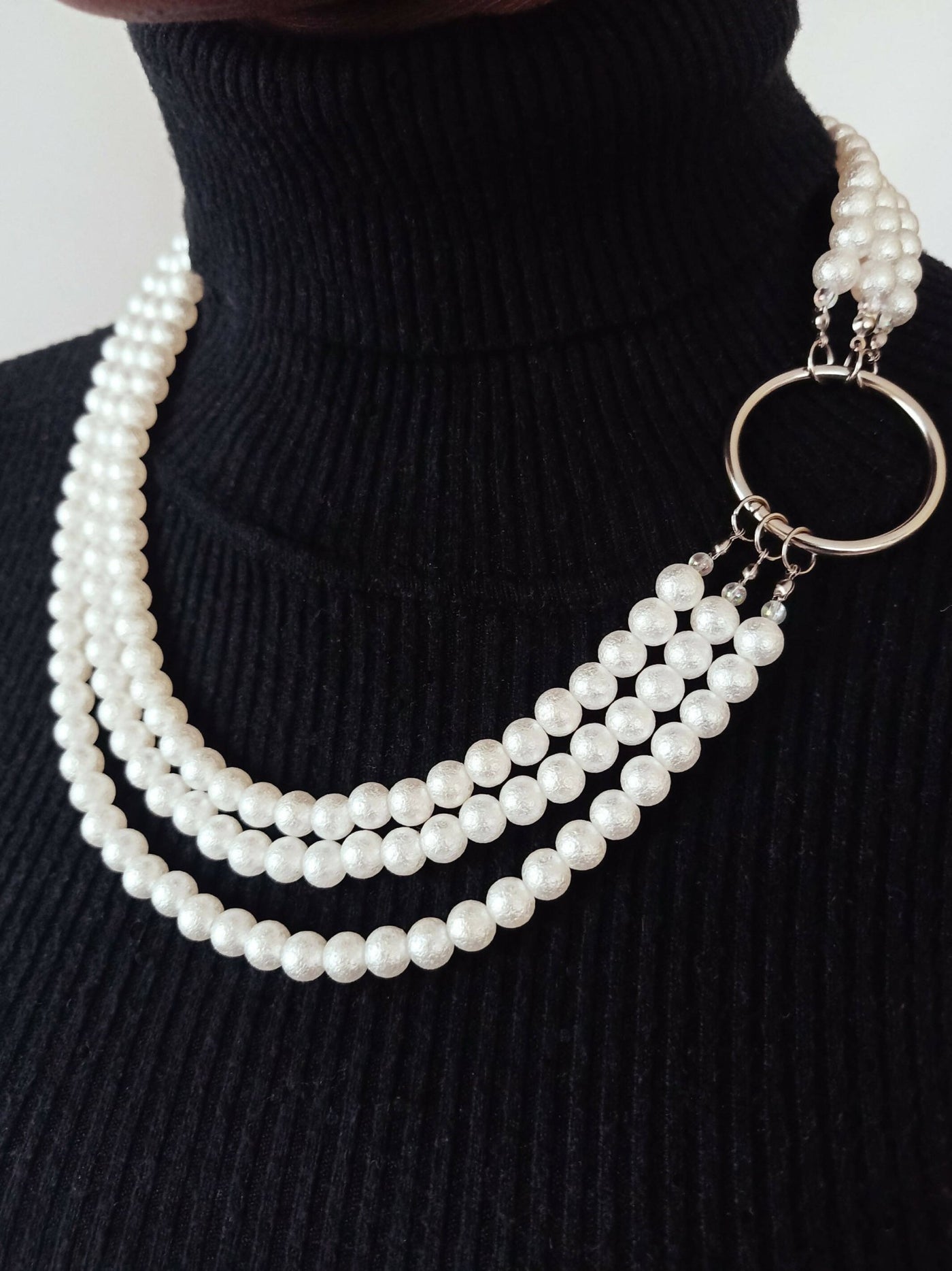 Xara Gems Side Ring Necklace - White - Shopzetu