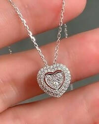 Slaks World Fashion Heart Shape Diamond Necklace - White - Shopzetu