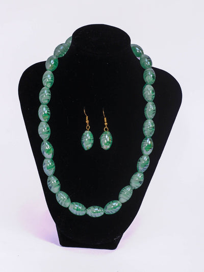 Klewisia Closet Shiny Pearls Necklace Jewellery - Pale Green - Shopzetu