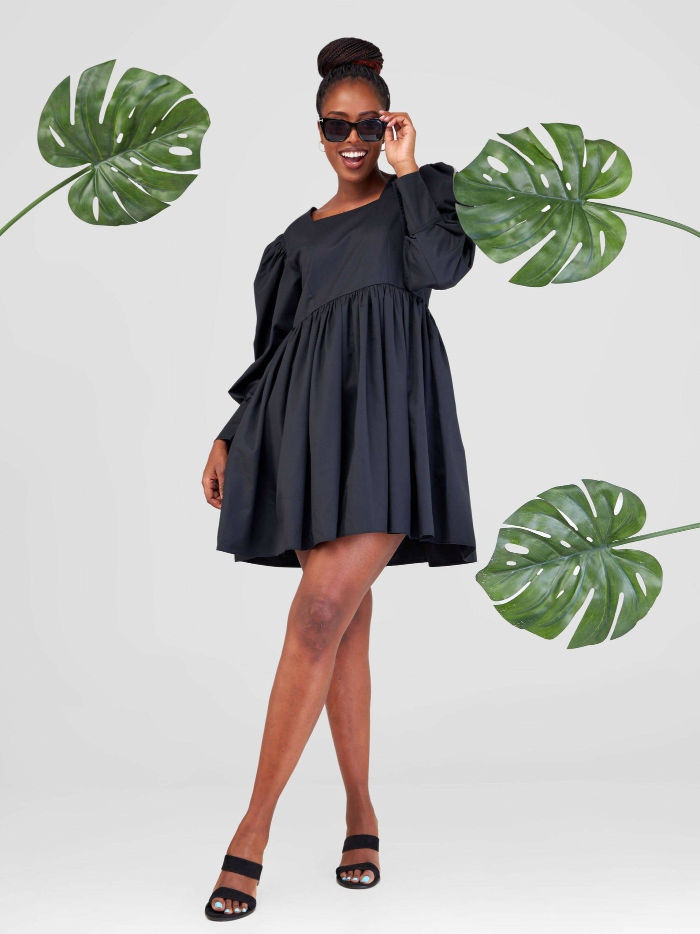 Izulu Doldol Mini Dress - Black - Shopzetu